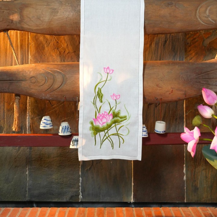 Table runner - pink lotus embroidery